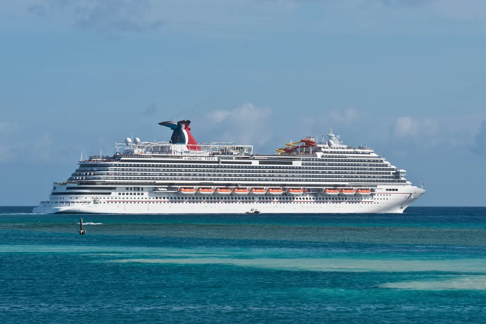 Carnival Vista cruise ship on turquoise water off Aruba