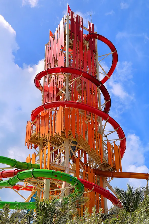The red Daredevil’s Peak slide tower at Thrill Waterpark, Perfect Day at CocoCay